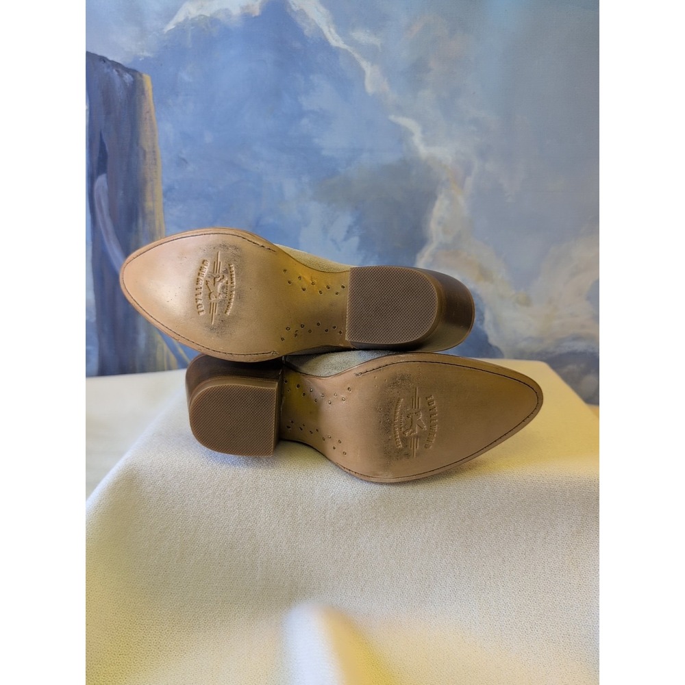 idyllwind by miranda lambert 8.5 Beige Suede Boots WORN 1X - Picture 6 of 9